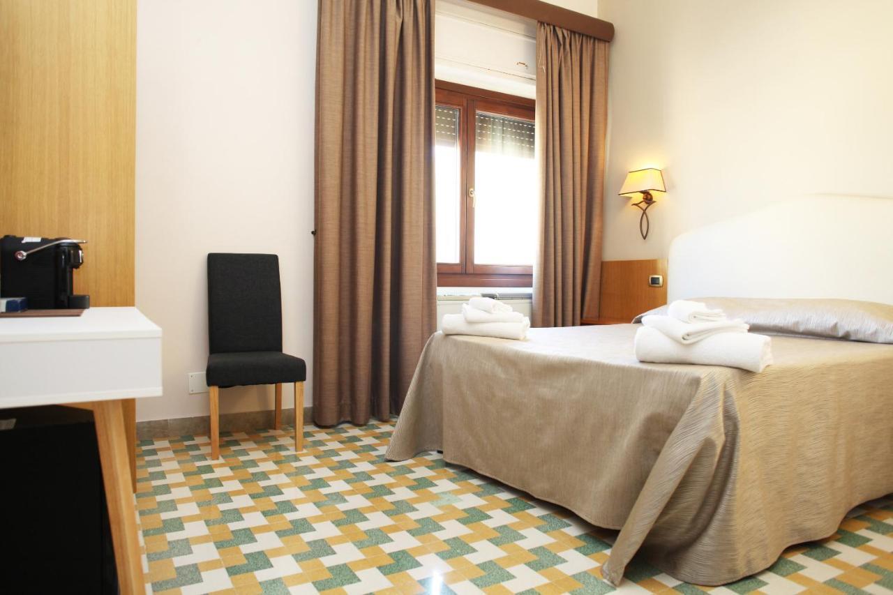 Albergo Russo Trapani Esterno foto