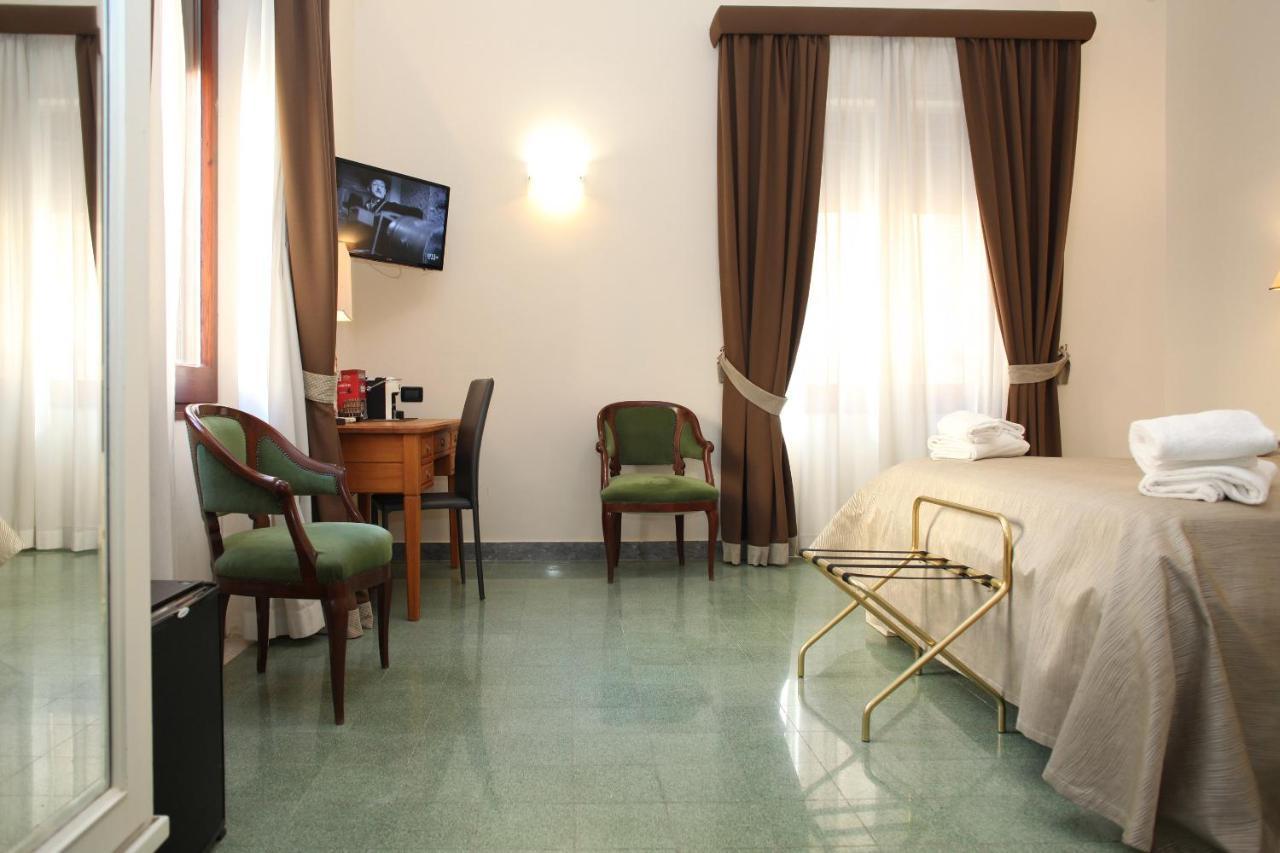 Albergo Russo Trapani Esterno foto