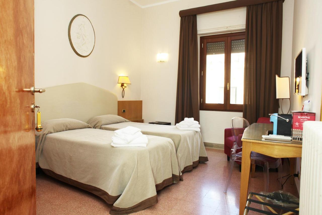 Albergo Russo Trapani Esterno foto
