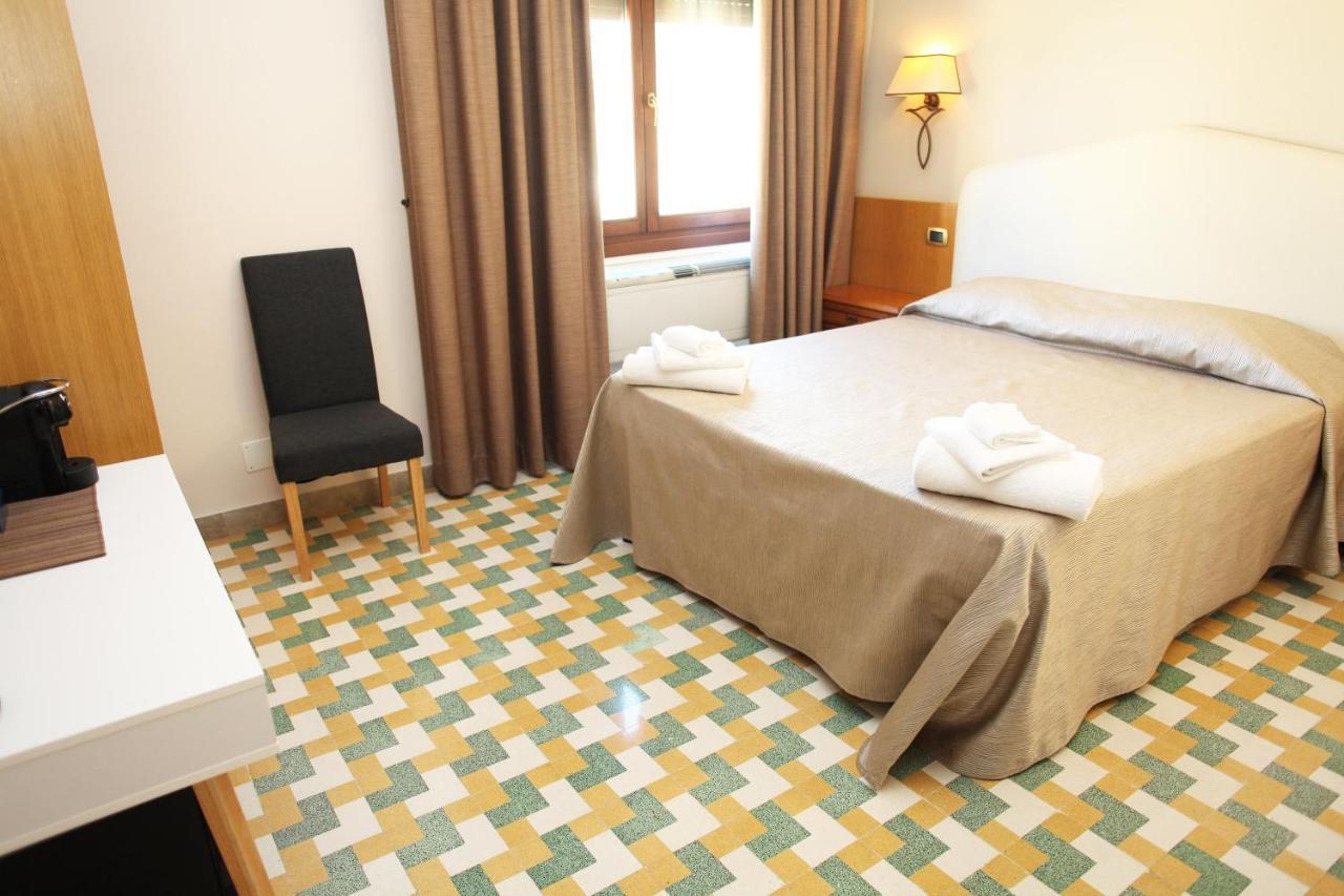 Albergo Russo Trapani Esterno foto