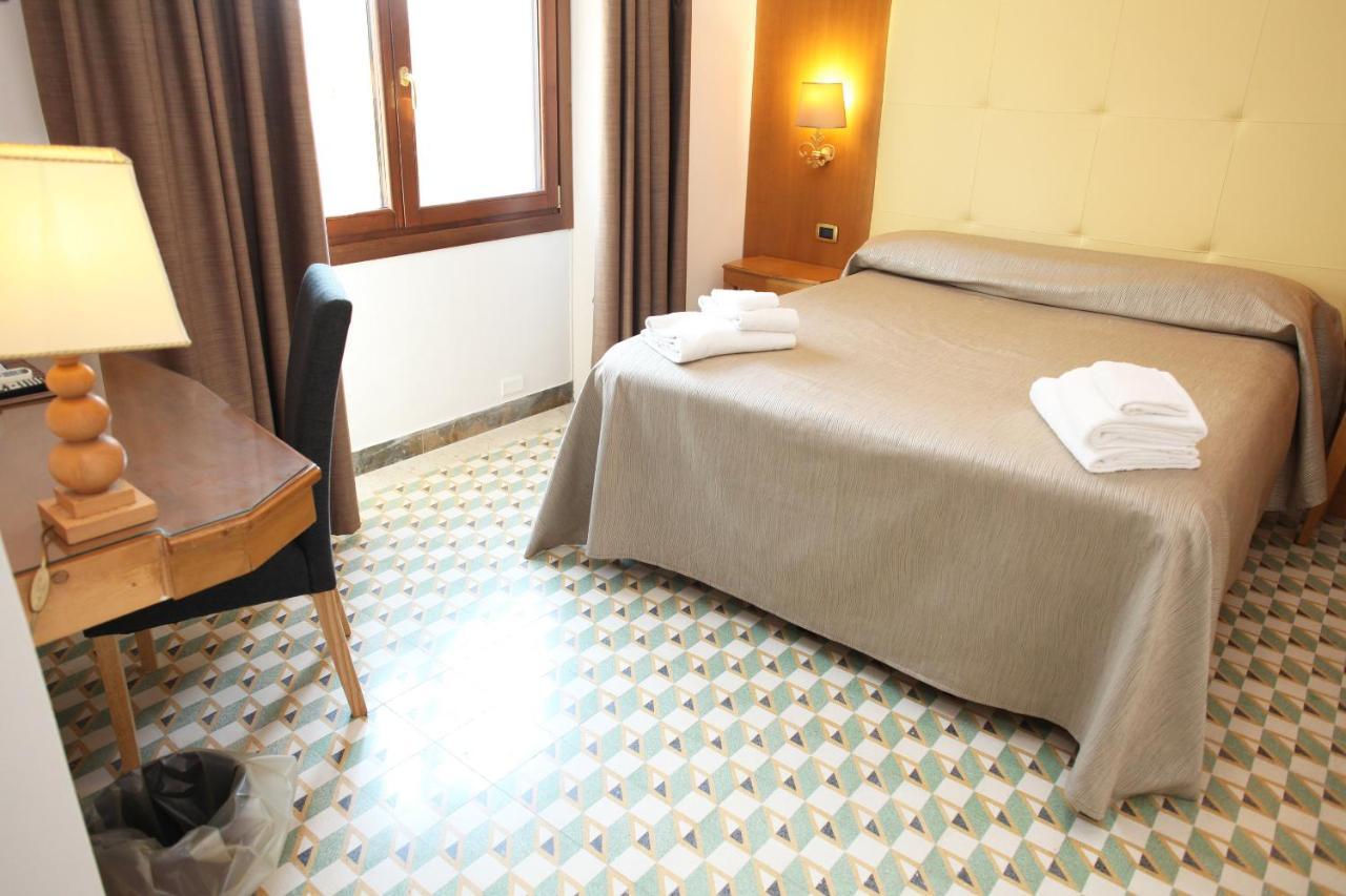 Albergo Russo Trapani Esterno foto